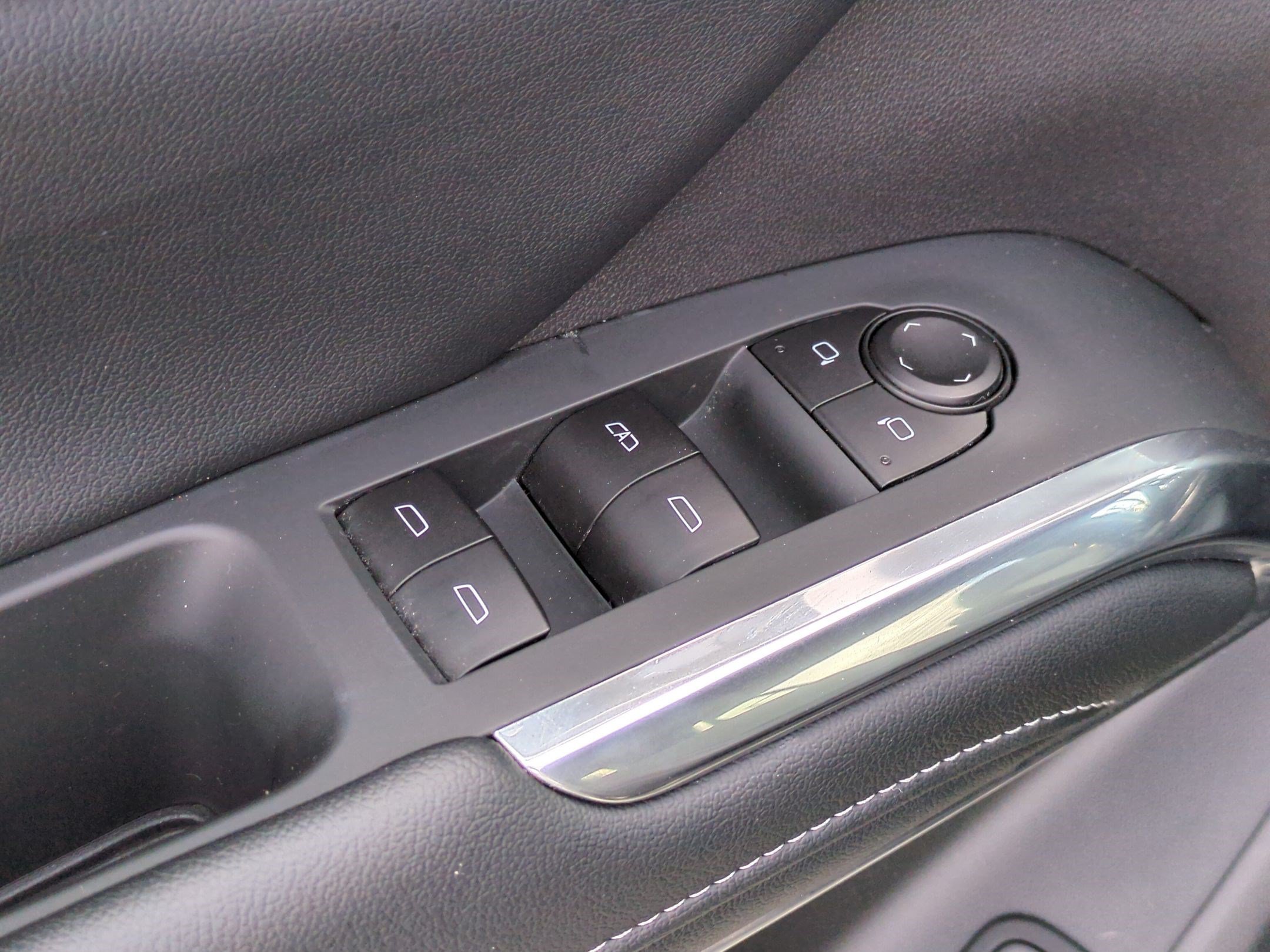 Used 2026 Chevrolet Traverse LT AWD/4WD image 15
