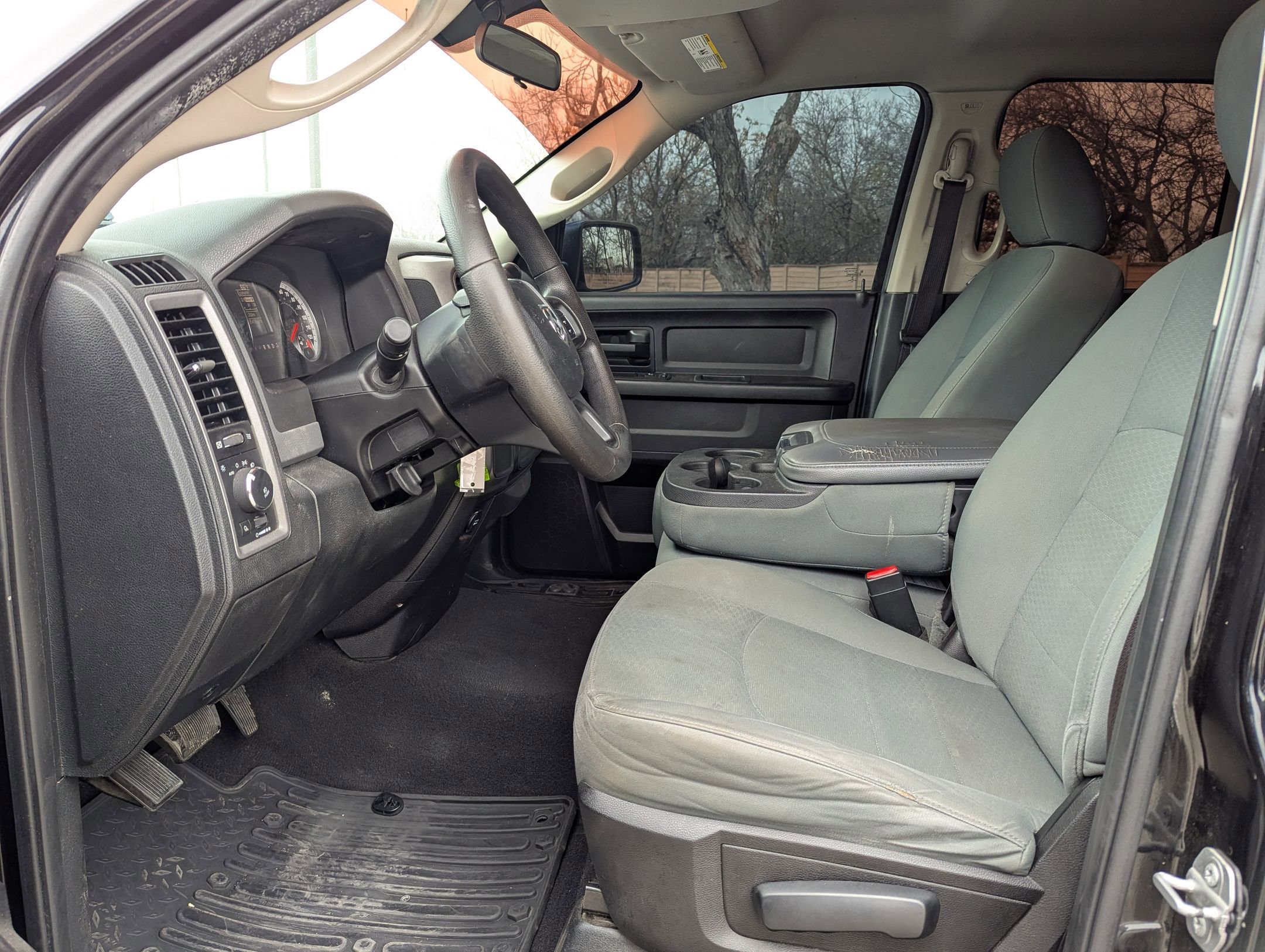 Used 2015 RAM 1500 Express image 10
