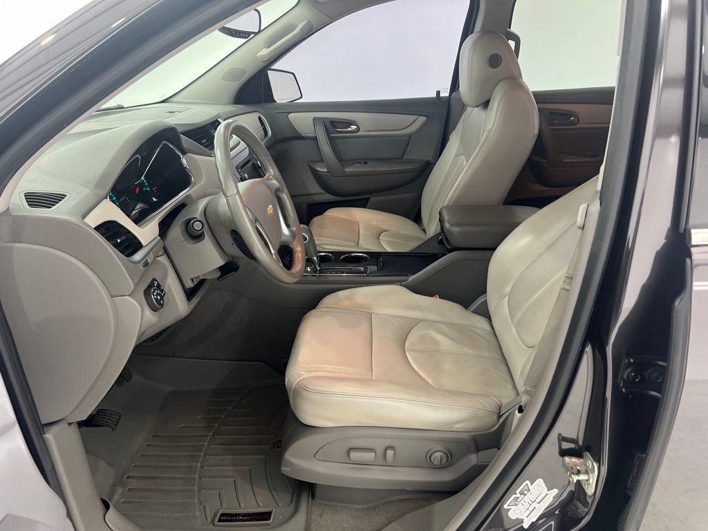Used 2016 Chevrolet Traverse LT FWD image 18