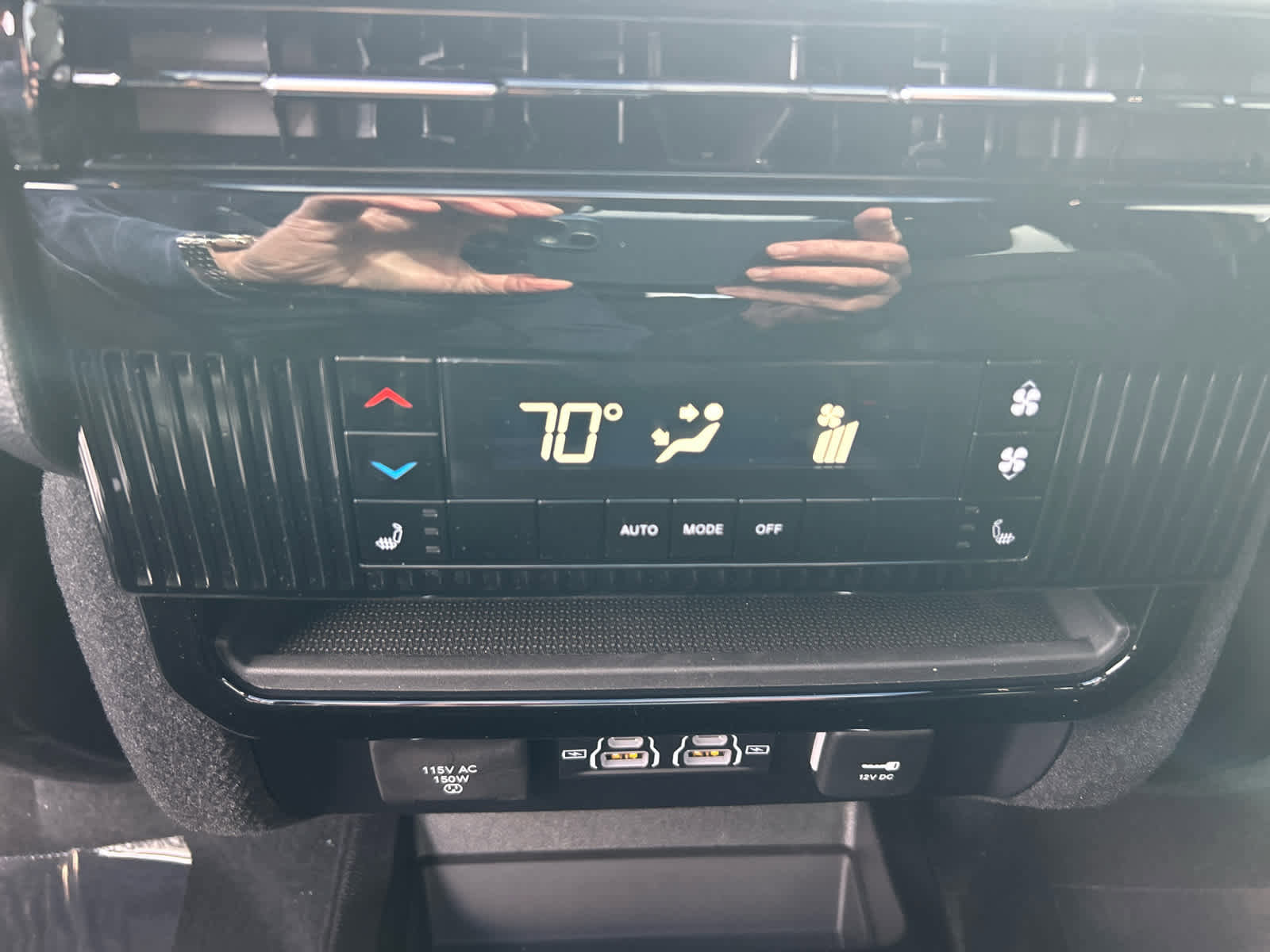 New 2025 Jeep Wagoneer L Series II w/ Premium Group I image 46