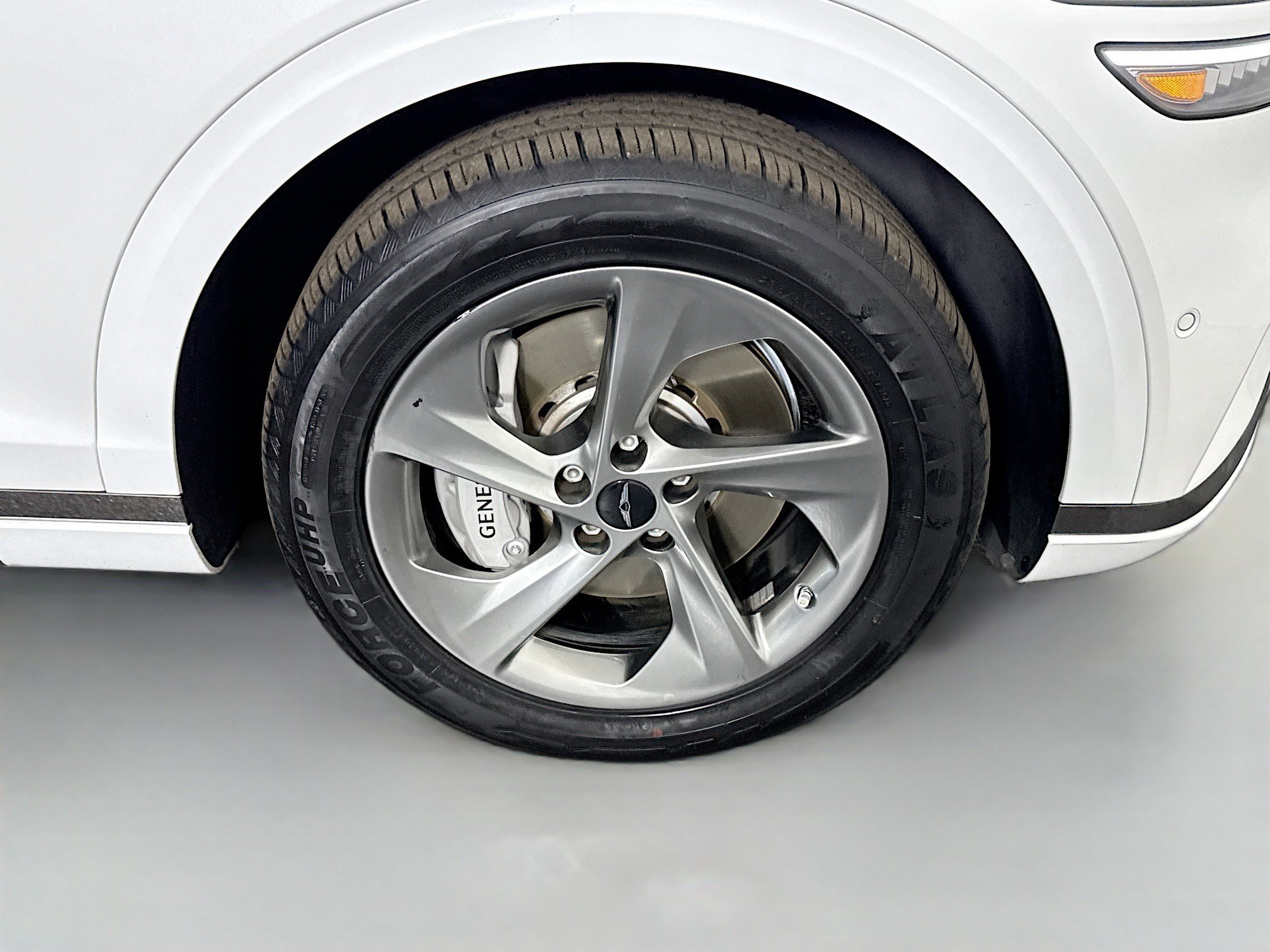 Used 2026 Genesis GV70 2.5T Advanced image 32