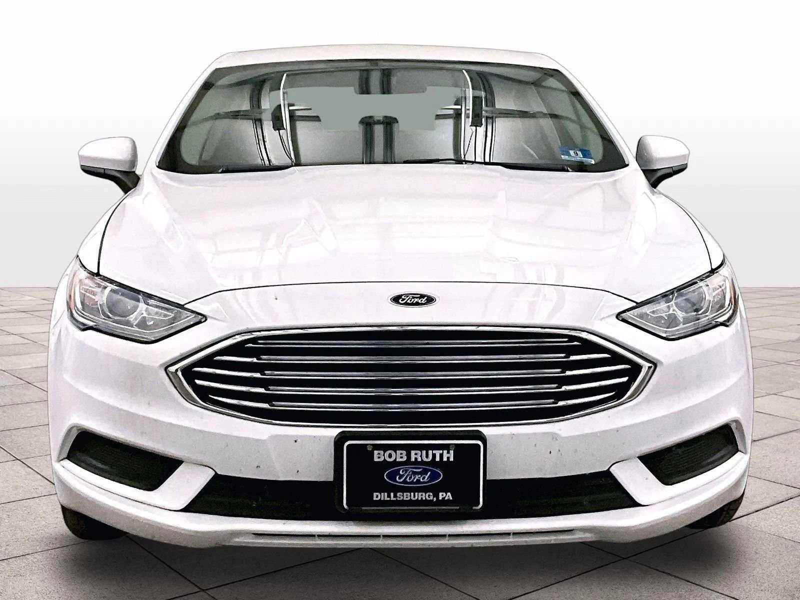 Used 2018 Ford Fusion SE FWD image 3