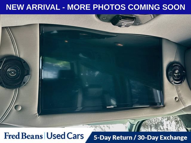 Used 2018 Chevrolet Express 2500 w/ Enhanced Convenience Package RWD image 31