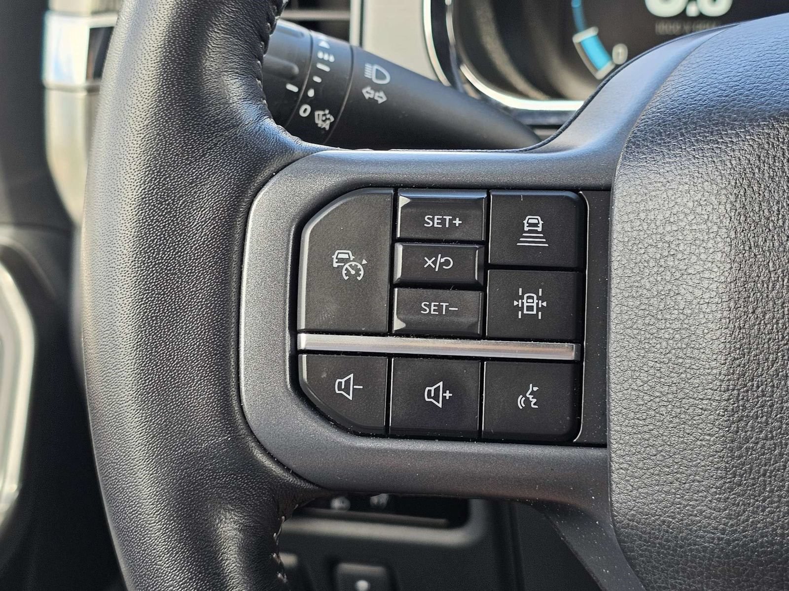 Used 2023 Ford F150 Lariat w/ Equipment Group 502A High AWD/4WD image 27