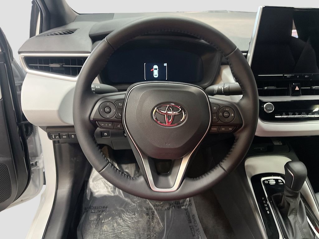 Used 2026 Toyota Corolla SE w/ SE Premium Package image 11