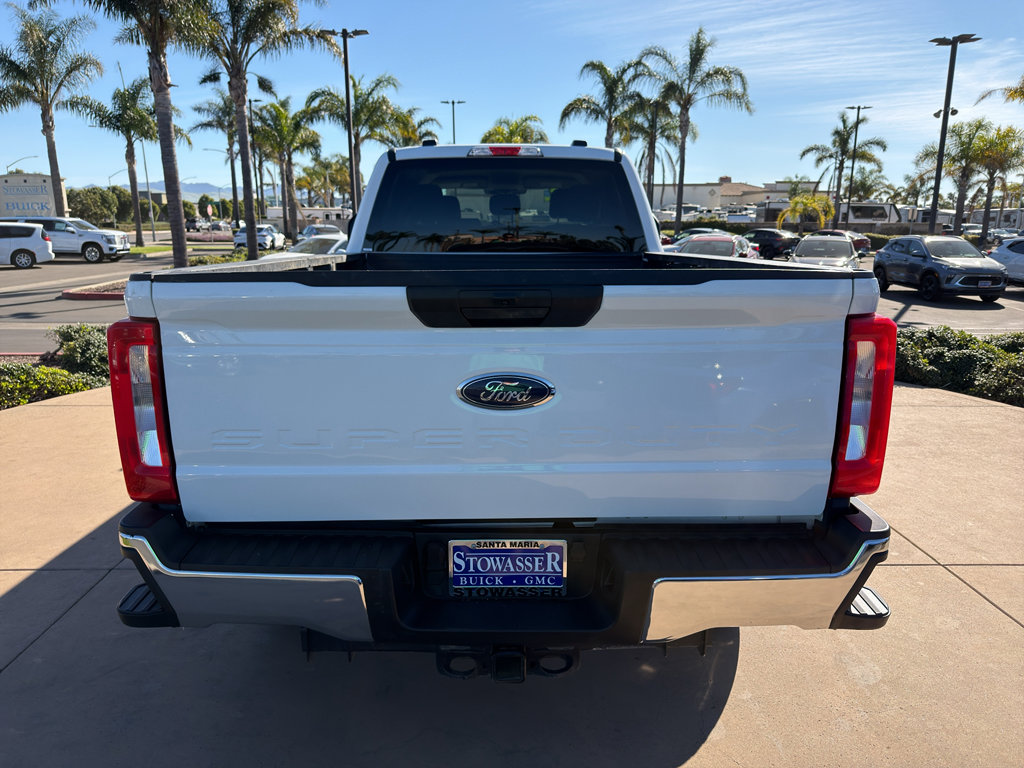 Used 2025 Ford F250 XLT AWD/4WD image 4