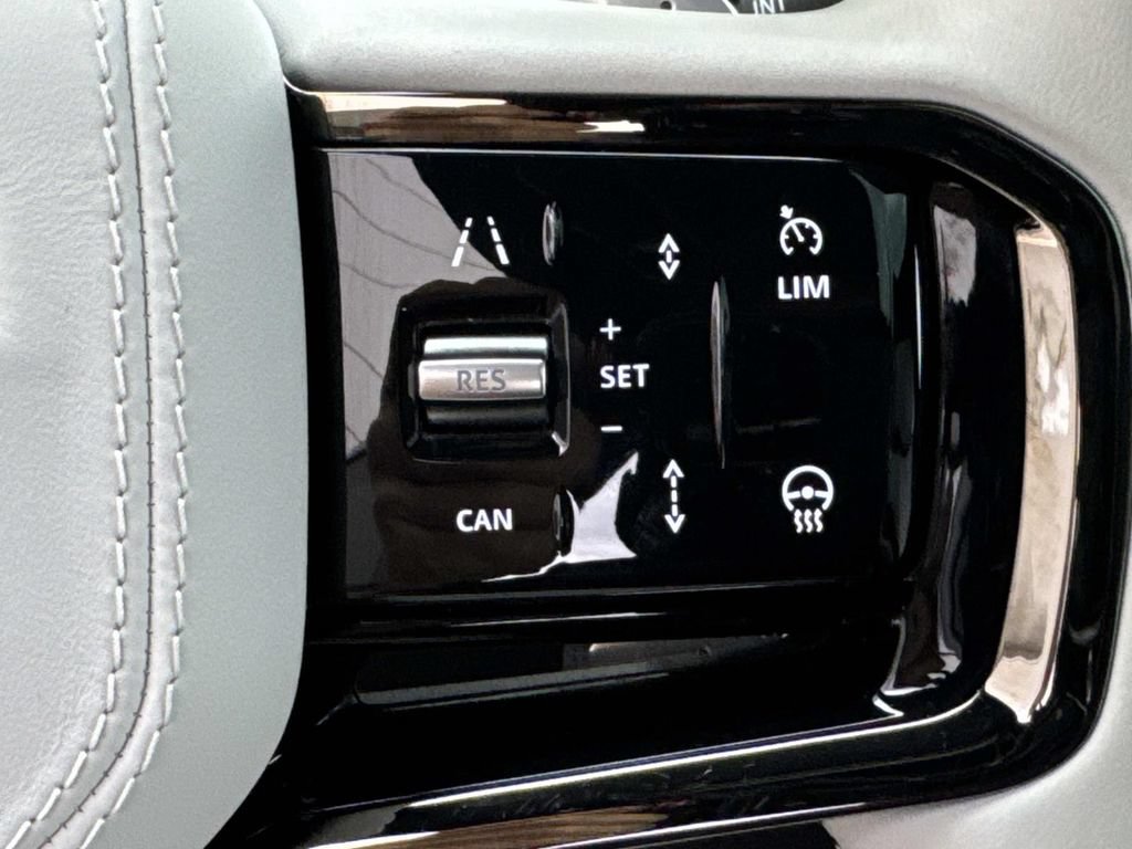 Certified 2025 Land Rover Range Rover Sport Autobiography AWD/4WD image 28