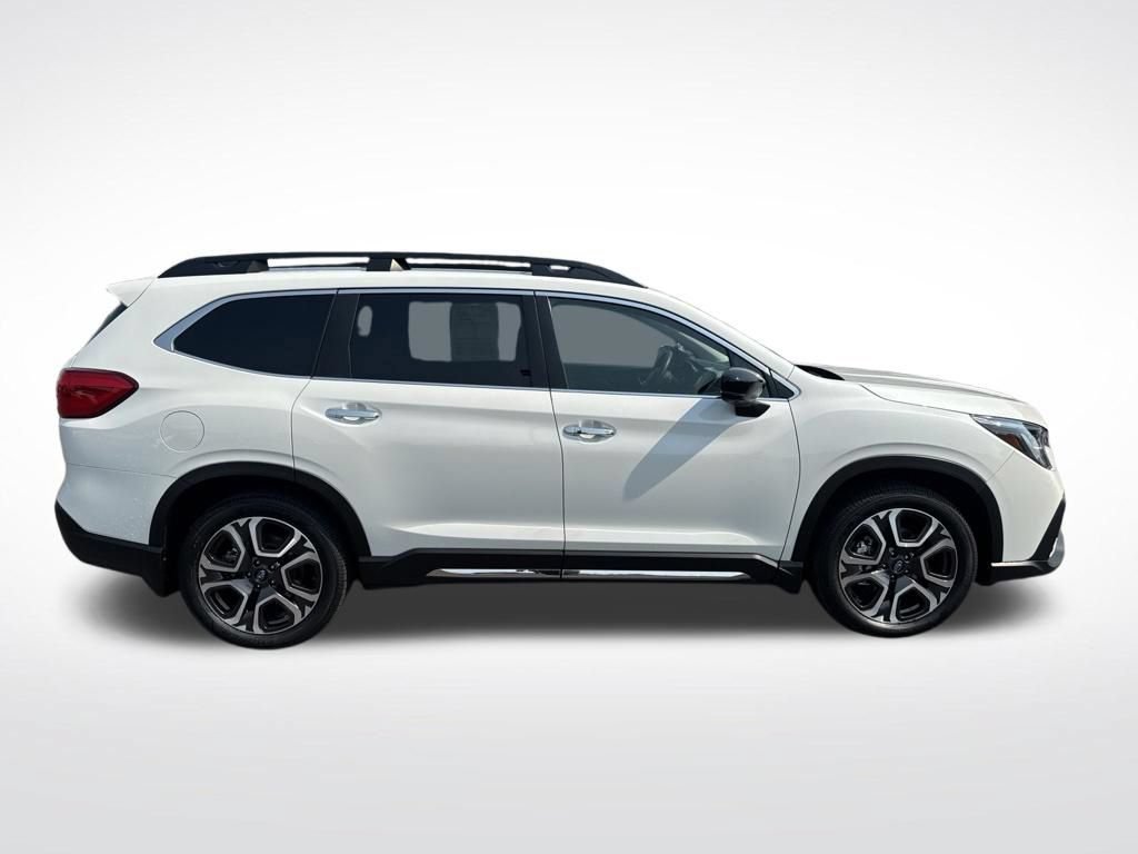Used 2024 Subaru Ascent Touring AWD/4WD image 8