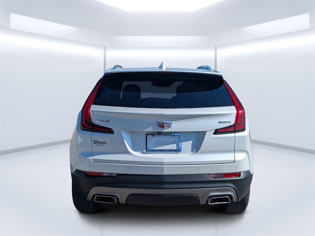 Used 2023 Cadillac XT4 Premium Luxury image 4