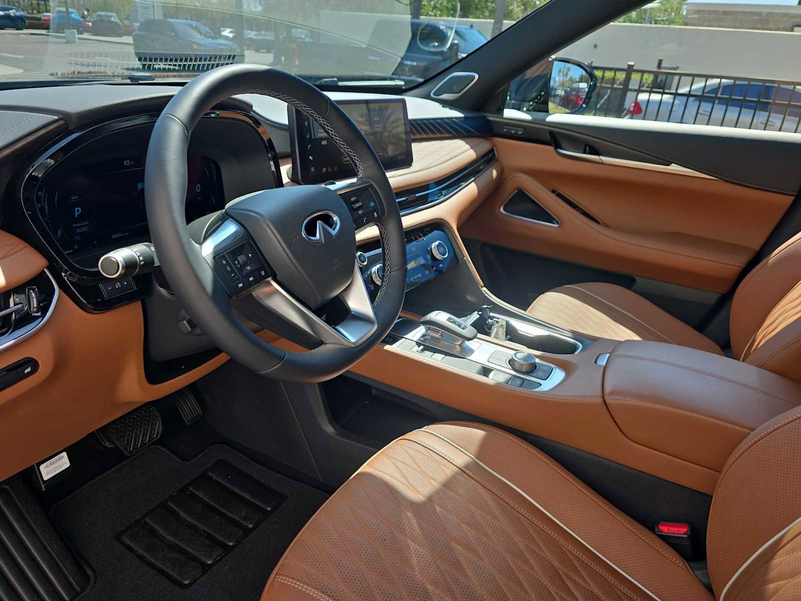 Certified 2026 INFINITI QX60 Autograph w/ Dark Cargo Package image 18