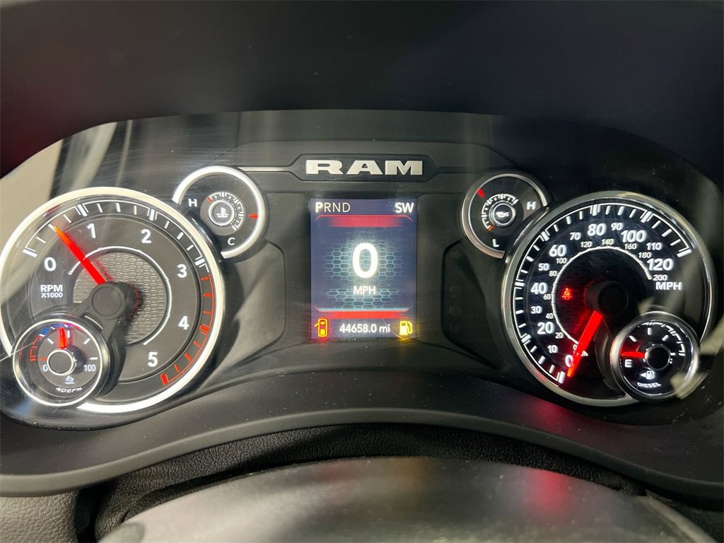 Used 2024 RAM 3500 Tradesman w/ Chrome Appearance Group image 11