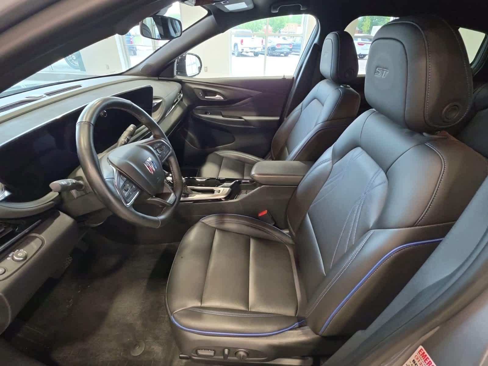 Used 2024 Buick Envista Sport Touring w/ Convenience I Package FWD image 15