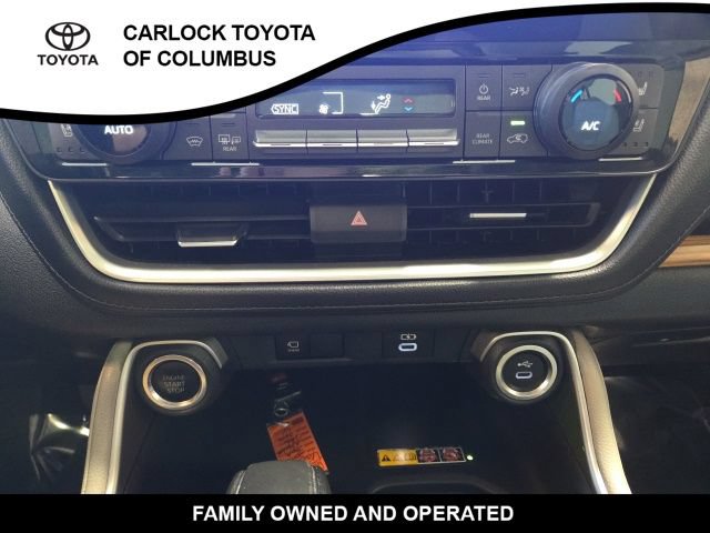 Used 2024 Toyota Grand Highlander AWD image 28
