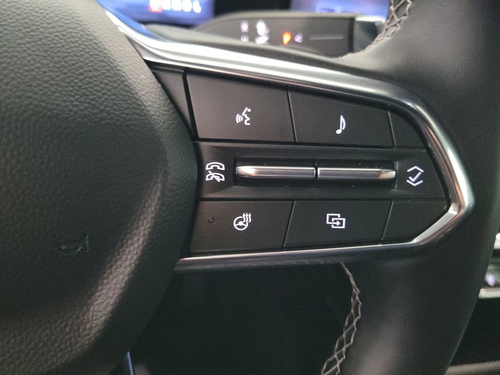 Used 2026 Chevrolet Traverse LT image 6