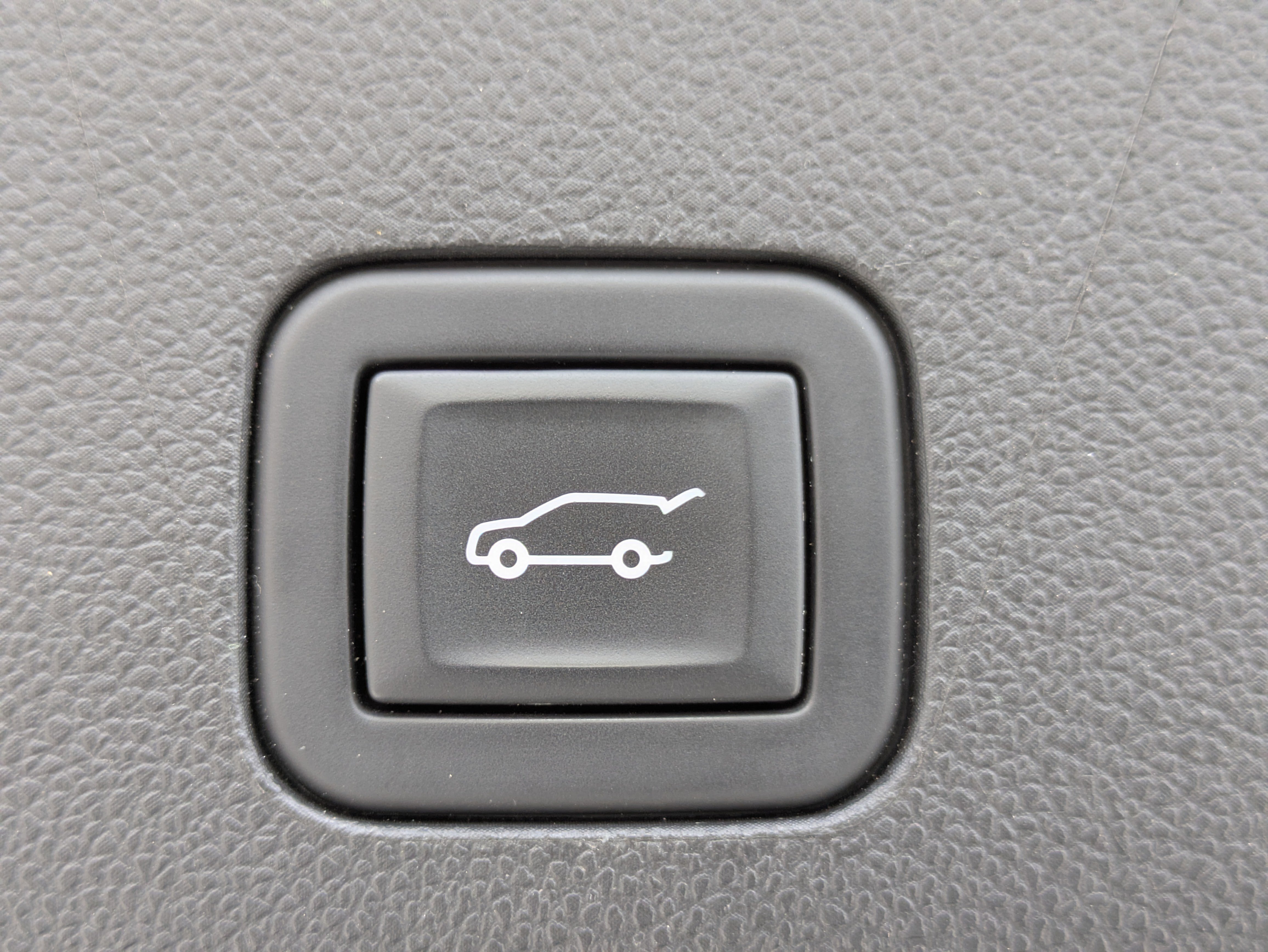 Used 2023 GMC Yukon Denali w/ Max Trailering Package image 8