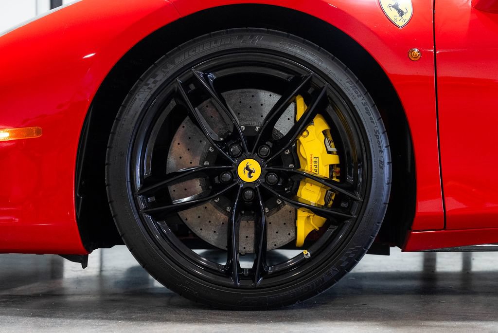 Used 2018 Ferrari 488 Spider RWD image 89