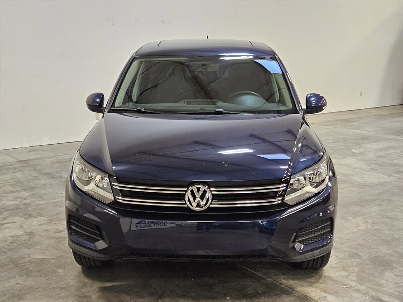 Used 2012 Volkswagen Tiguan LE FWD image 12