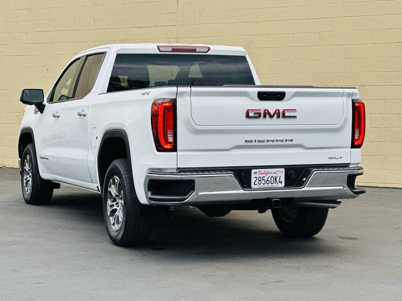 Used 2026 GMC Sierra 1500 SLT AWD/4WD image 7