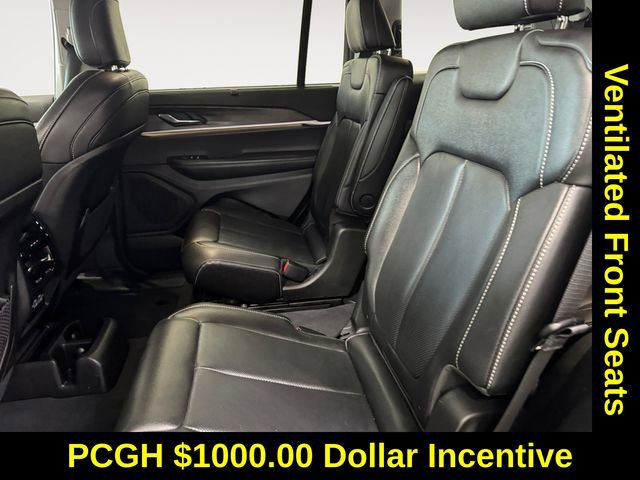 Used 2023 Jeep Grand Cherokee L Limited w/ Luxury Tech Group II image 21