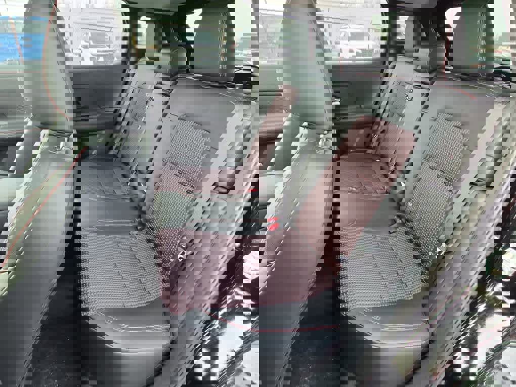 New 2026 Nissan Kicks SR w/ Cold Weather Package AWD/4WD image 6