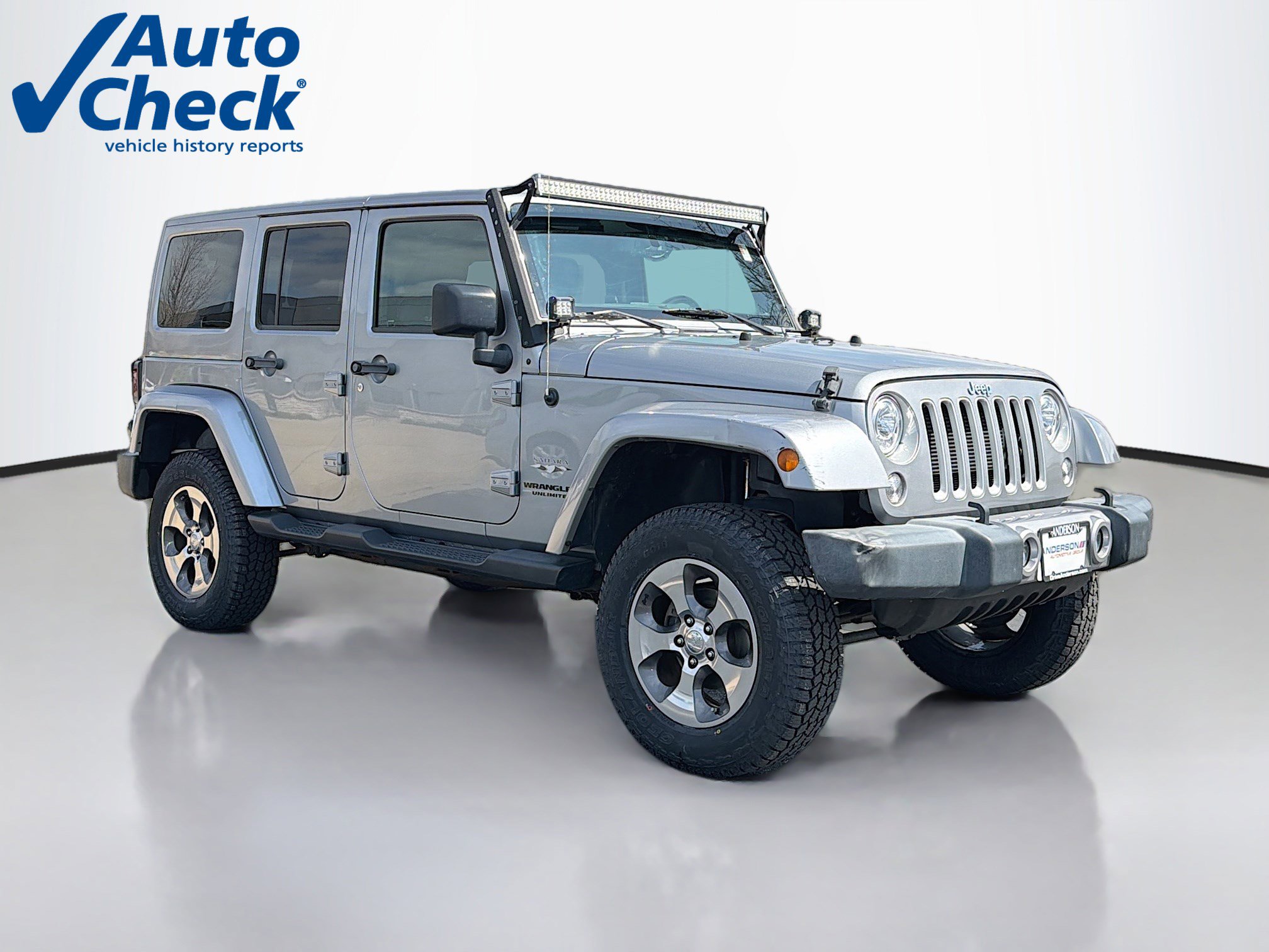 Used 2017 Jeep Wrangler Unlimited Sahara w/ Connectivity Group AWD/4WD image 1
