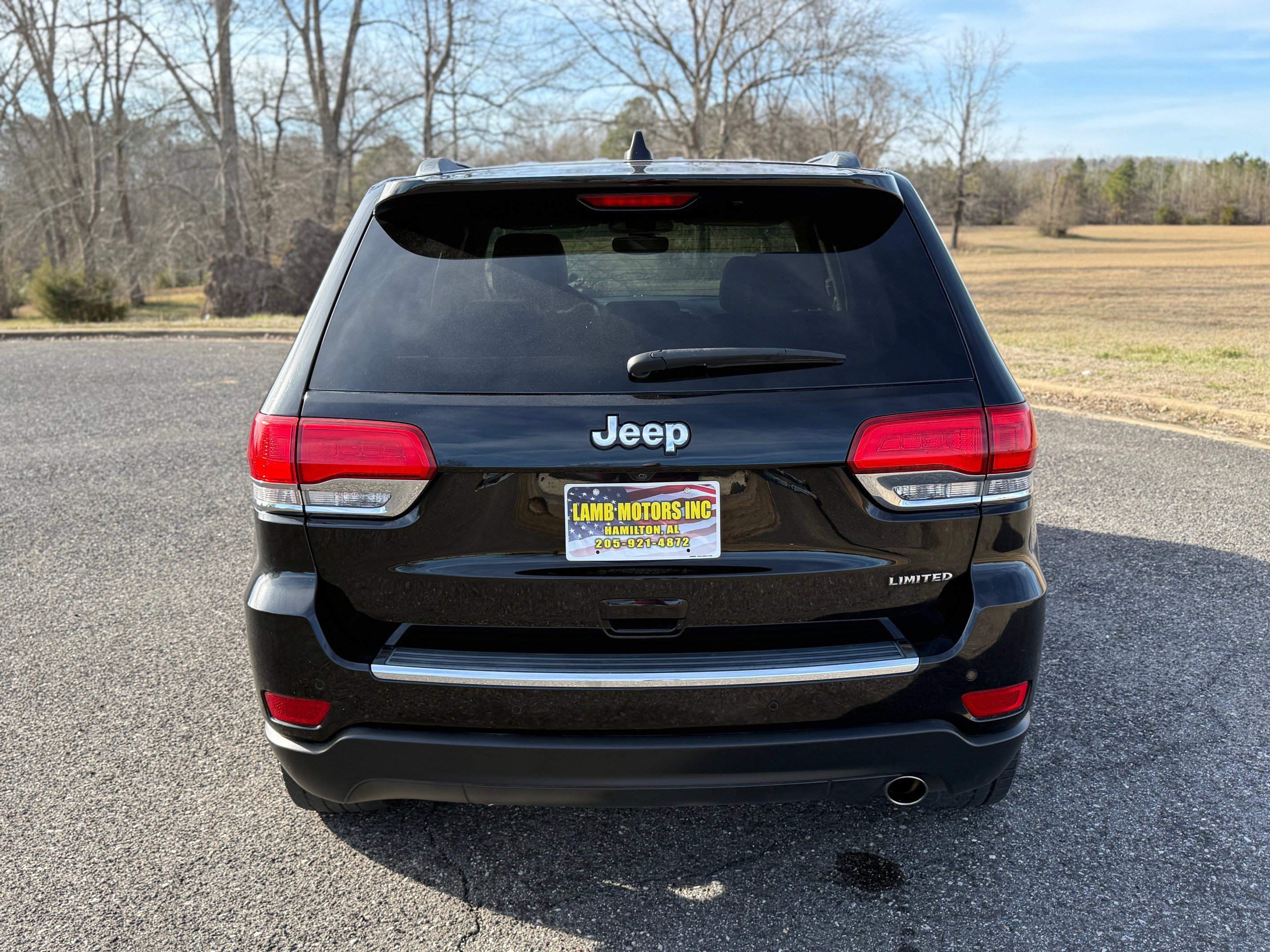 Used 2017 Jeep Grand Cherokee Limited w/ Luxury Group II image 4