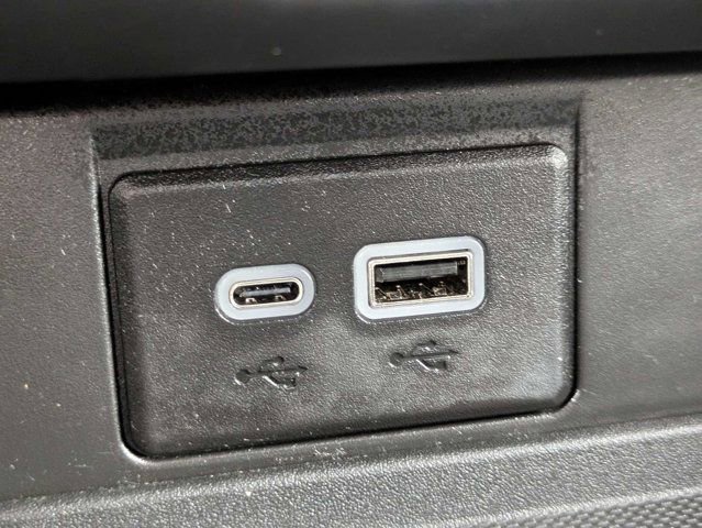 Used 2023 Chevrolet Tahoe Z71 AWD/4WD image 23