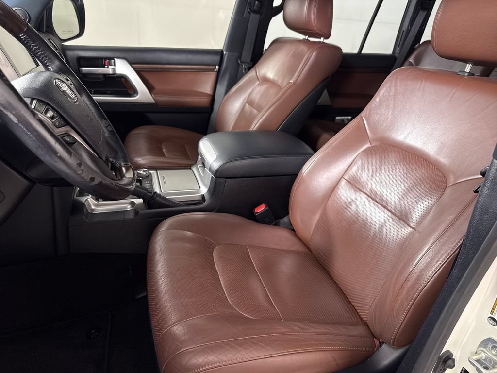 Used 2019 Toyota Land Cruiser AWD/4WD image 11