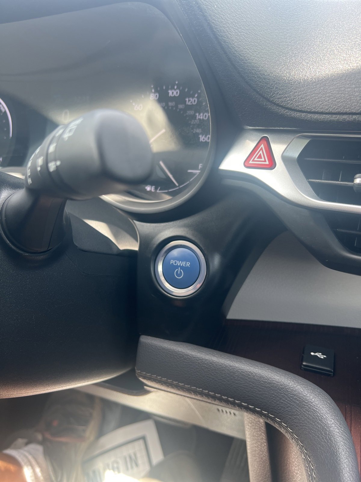 Used 2024 Toyota Sienna LE image 31