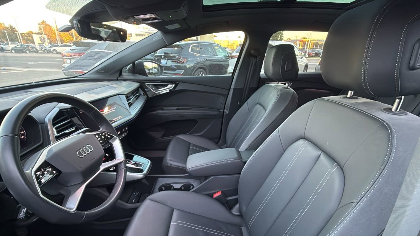 Used 2024 Audi Q4 e-tron Premium Plus w/ Premium Plus image 13