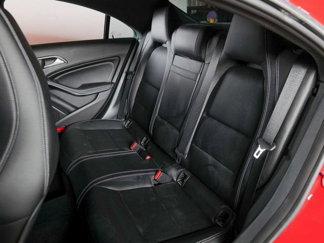 Used 2019 Mercedes-Benz CLA 250 4MATIC image 5