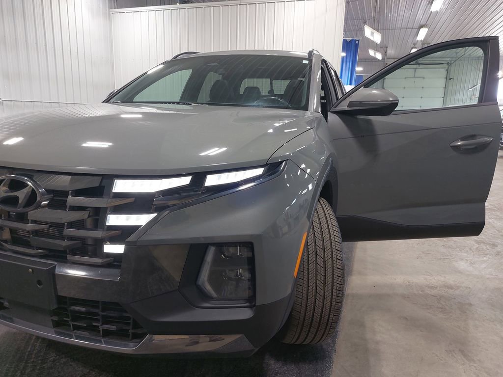 Used 2022 Hyundai Santa Cruz Limited image 33