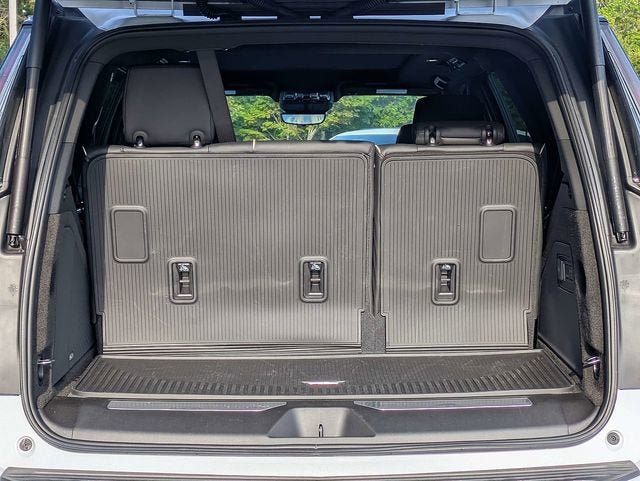 New 2026 Cadillac Escalade Luxury w/ Touring Package AWD/4WD image 12