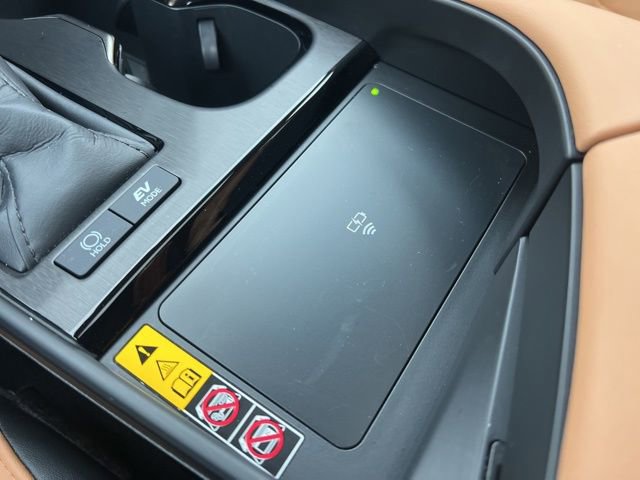 Used 2025 Lexus ES 300h Ultra Luxury image 20