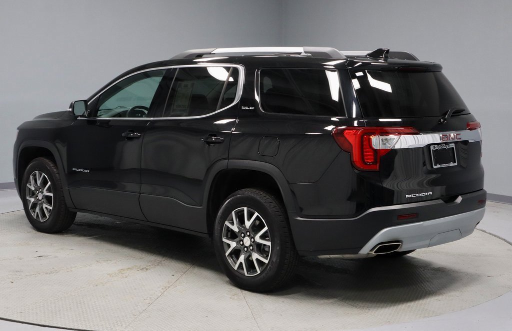 Used 2023 GMC Acadia SLE w/ Driver Convenience Package image 10
