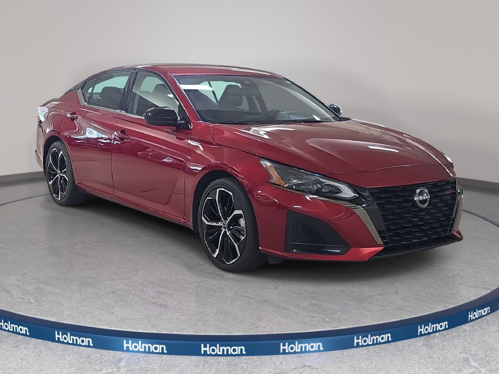 Used 2023 Nissan Altima 2.5 SR FWD image 4