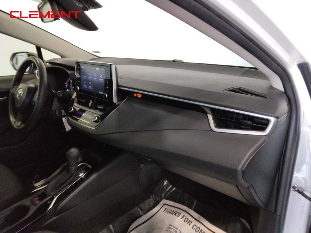 Used 2020 Toyota Corolla LE image 29