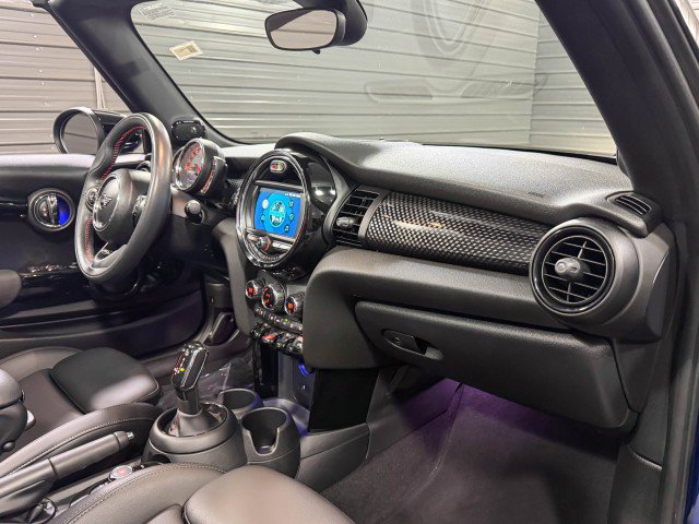 Used 2020 MINI Cooper S image 14