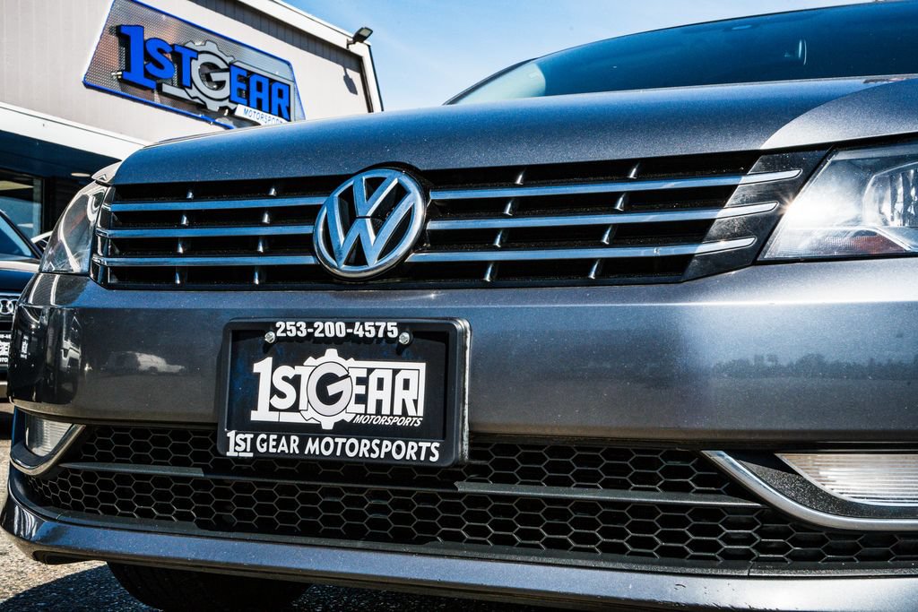 Used 2013 Volkswagen Passat 2.5 SEL Premium FWD image 11