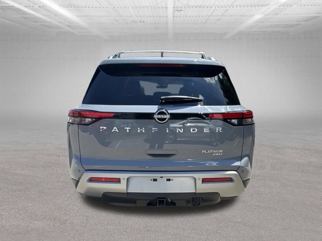 Used 2023 Nissan Pathfinder Platinum w/ Cargo Package AWD/4WD image 4