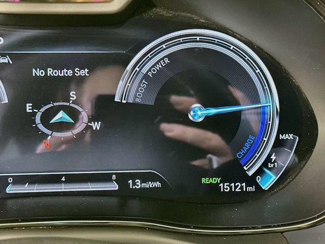 Certified 2025 Genesis Electrified GV70 w/ Prestige Package AWD/4WD image 12
