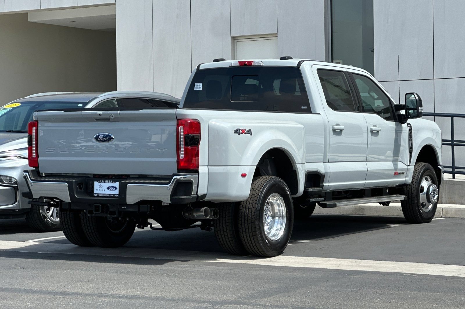 New 2026 Ford F350 Lariat AWD/4WD image 3