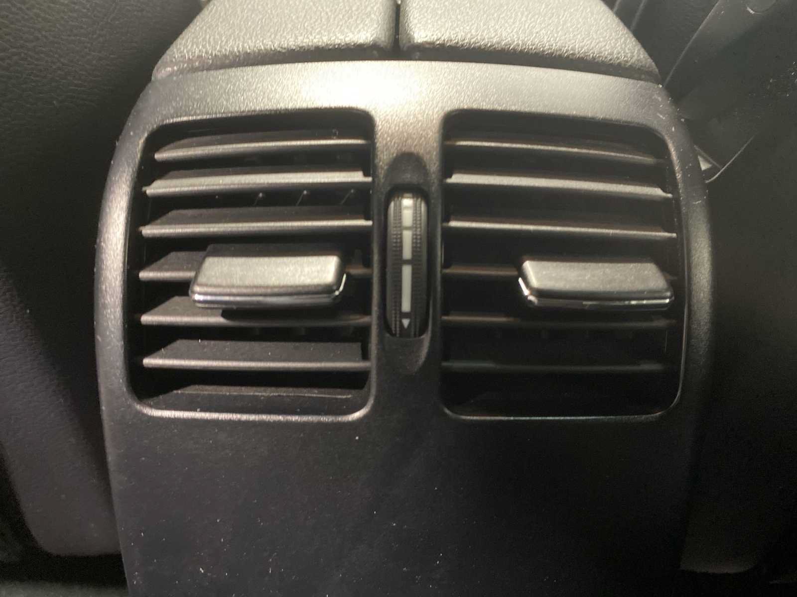 Used 2013 Mercedes-Benz C 300 4MATIC Sedan image 25