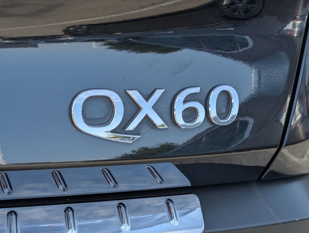 Used 2023 INFINITI QX60 Luxe w/ Cargo Package AWD/4WD image 8