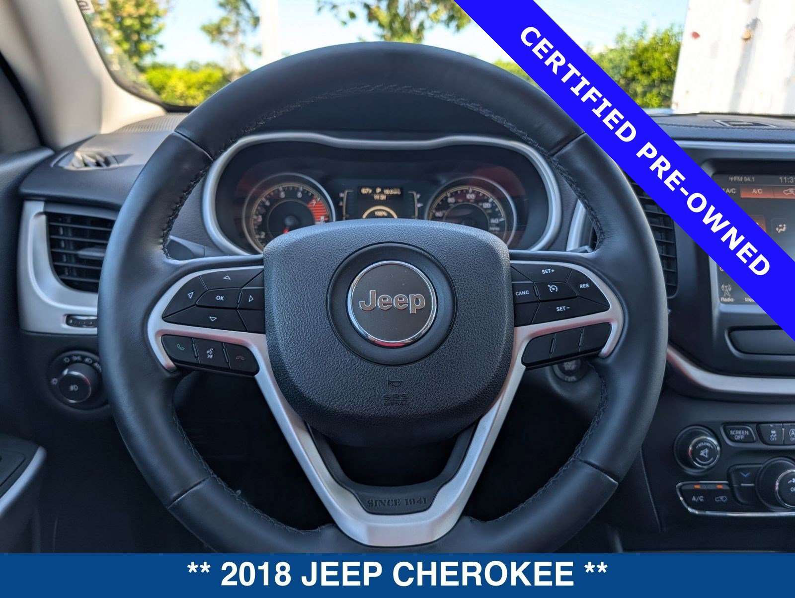 Used 2018 Jeep Cherokee Latitude Plus FWD image 24