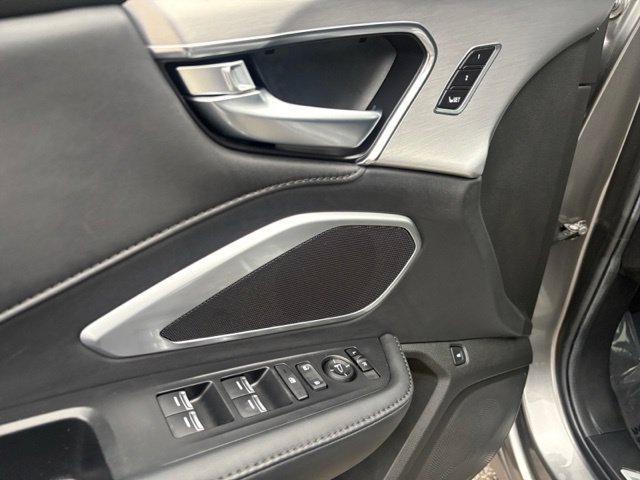 Used 2024 Acura RDX SH-AWD image 24
