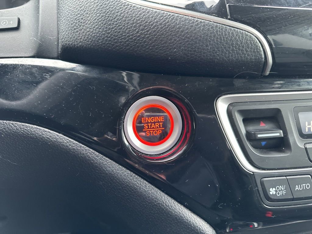 Certified 2019 Honda Pilot Touring image 23