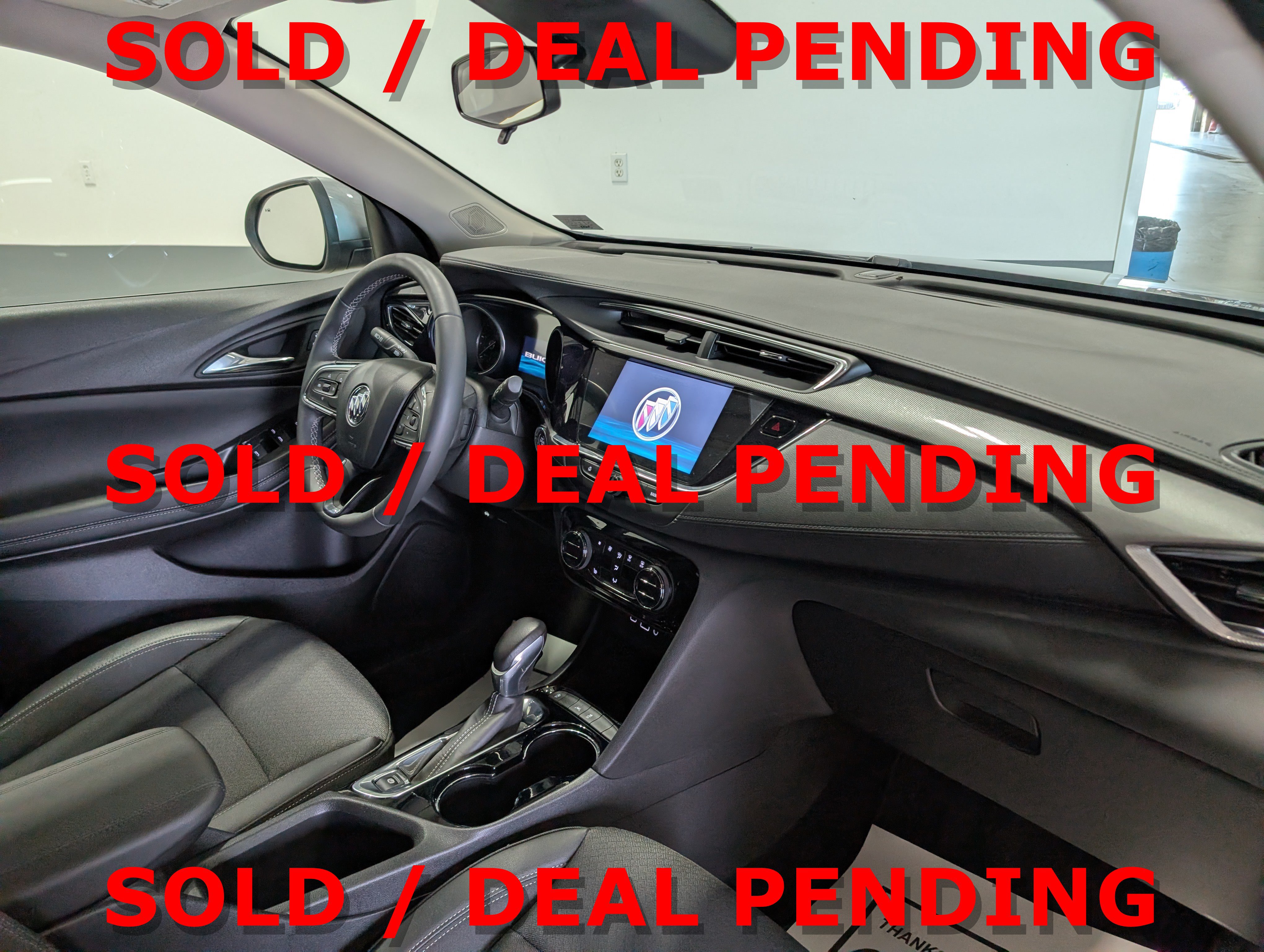 Used 2023 Buick Encore GX Select w/ Sport Touring Package FWD image 17