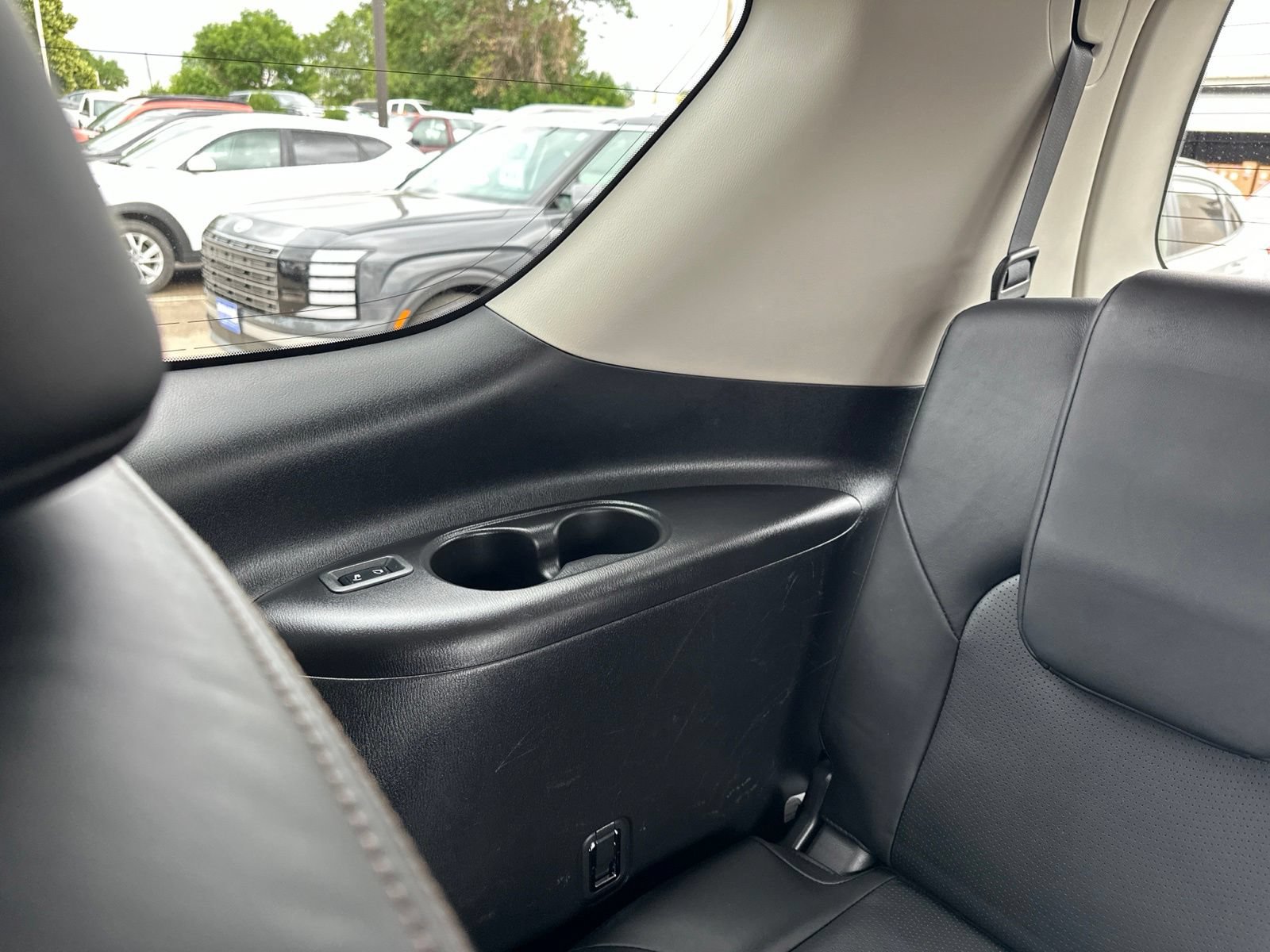Used 2020 Nissan Armada Platinum w/ Captain's Chairs Package AWD/4WD image 26