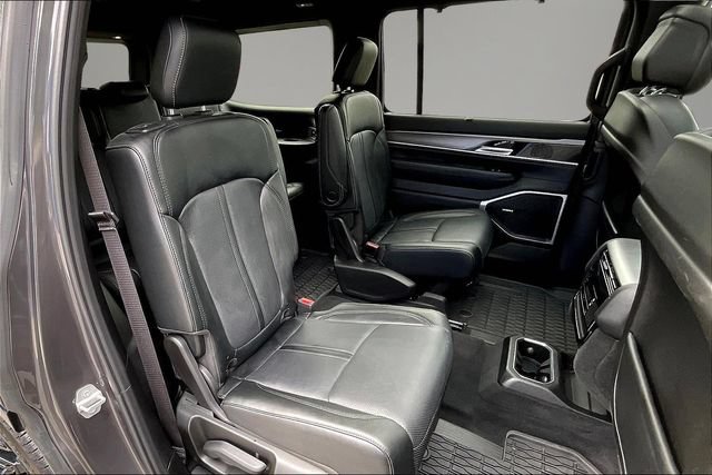 Used 2025 Jeep Wagoneer Series II w/ Convenience Group I AWD/4WD image 25